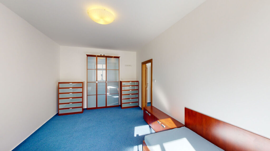 Pronajem kancelarskych prostor 77 m² praha ulice Koubkova reality vencovsky 21